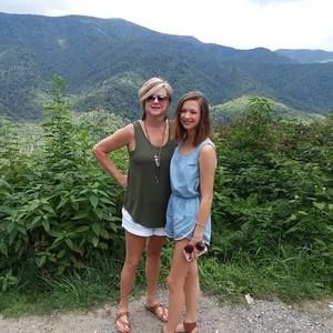 Meet your Posher, Brittney